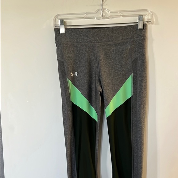 Under Armour Gray and Green Athletic Leggings - Picture 2 of 6